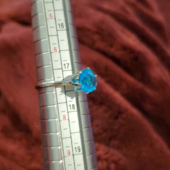 1.2 Carat AAA cubic zirconia crystal ring - Picture 5 of 5